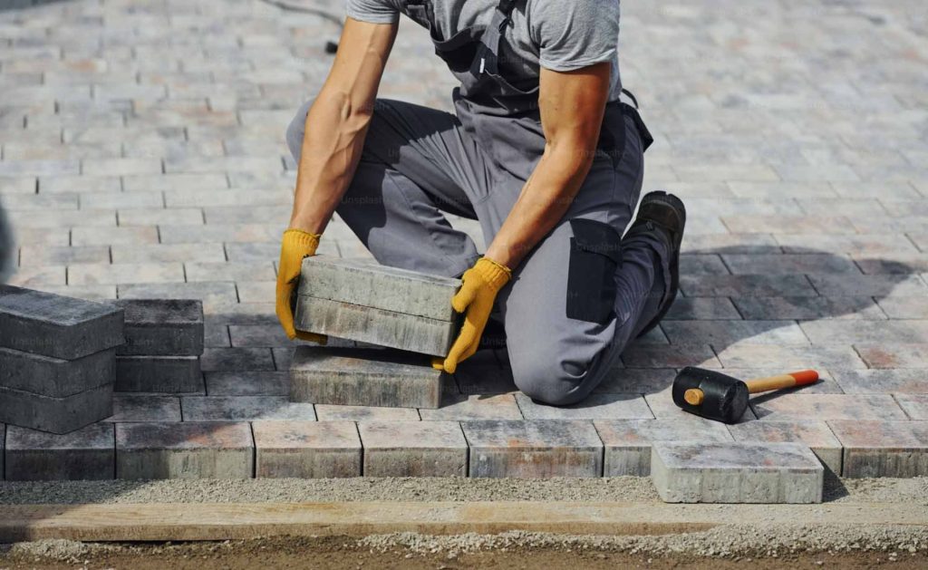 PAVING