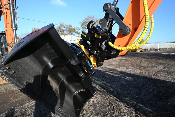 TILTROTATOR